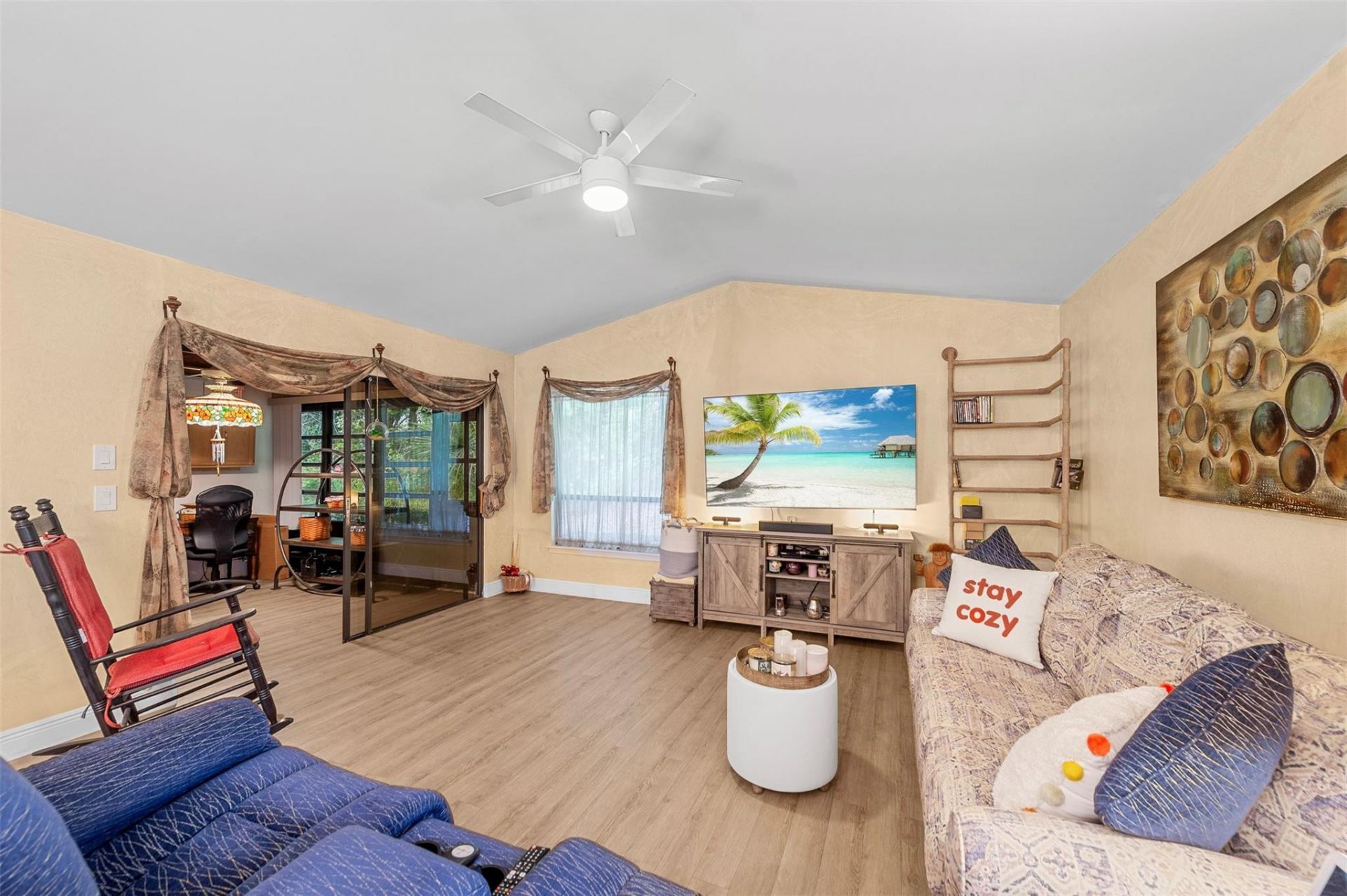 6809 SE Yorktown Drive, Hobe Sound, FL 33455 Photo