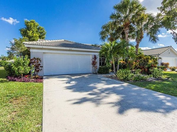 8910 Brittany Lakes Drive, Boynton Beach, FL 33472