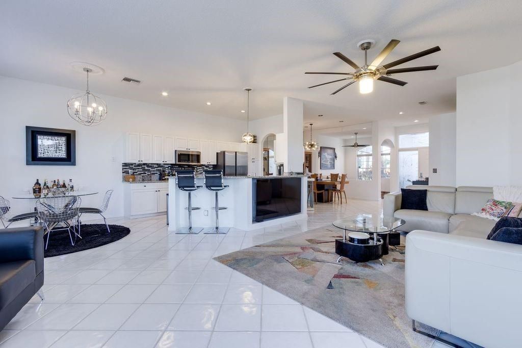 8910 Brittany Lakes Drive, Boynton Beach, FL 33472 Photo