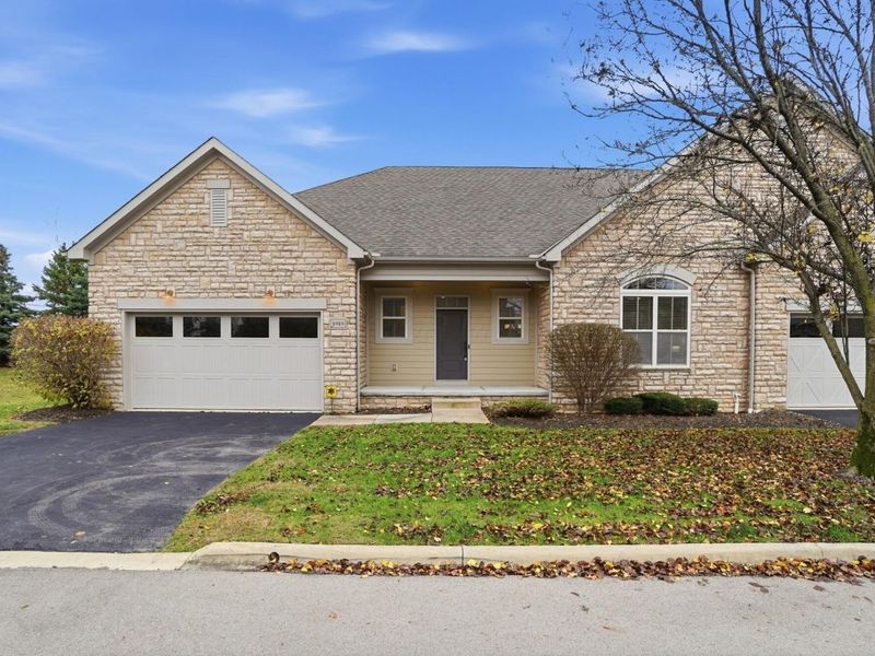 8989 Samari Place, Powell, OH 43065 Photo 2