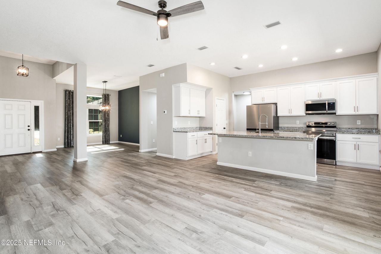 7502 Ortega Bluff Parkway, Jacksonville, FL 32244 Photo