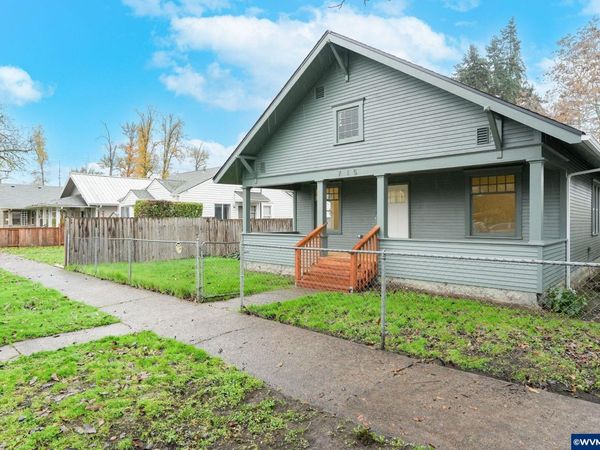 715 19th St SE, Salem, OR 97301