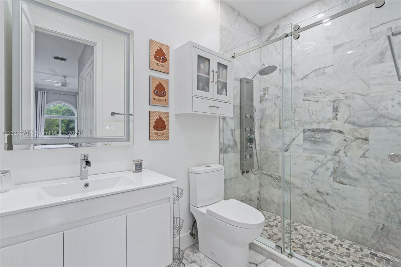 7225 Gleneagle Dr, Miami Lakes, FL 33014 Photo