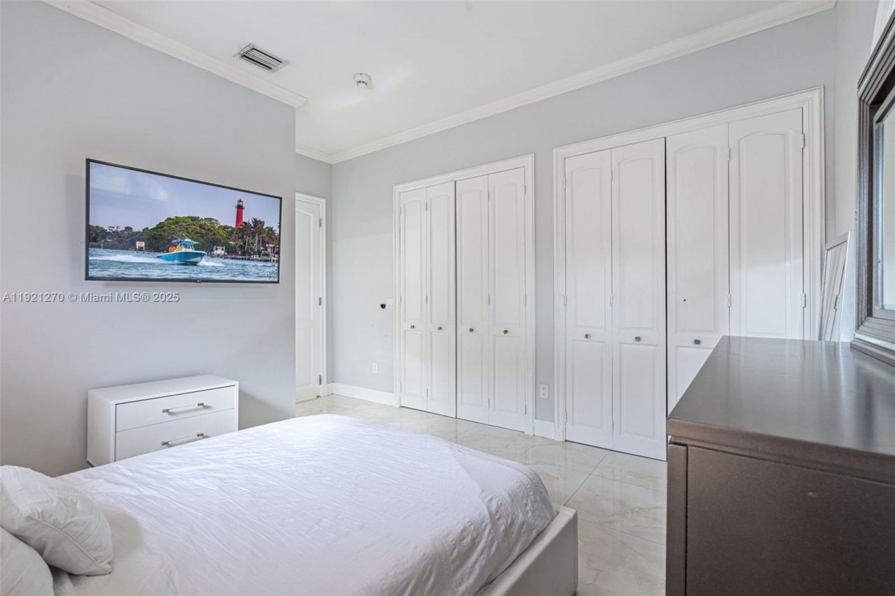 7225 Gleneagle Dr, Miami Lakes, FL 33014 Photo