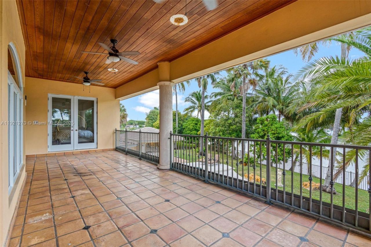 7225 Gleneagle Dr, Miami Lakes, FL 33014 Photo