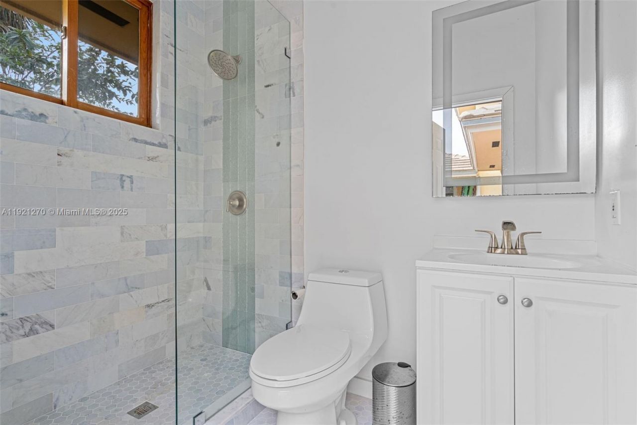 7225 Gleneagle Dr, Miami Lakes, FL 33014 Photo