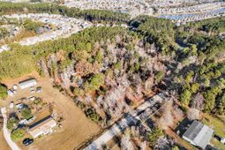 325 Winding Road photo 4