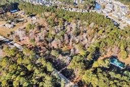 325 Winding Road photo 4