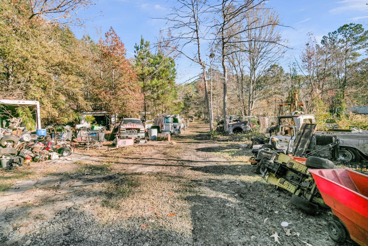 325 Winding Road Photo 12