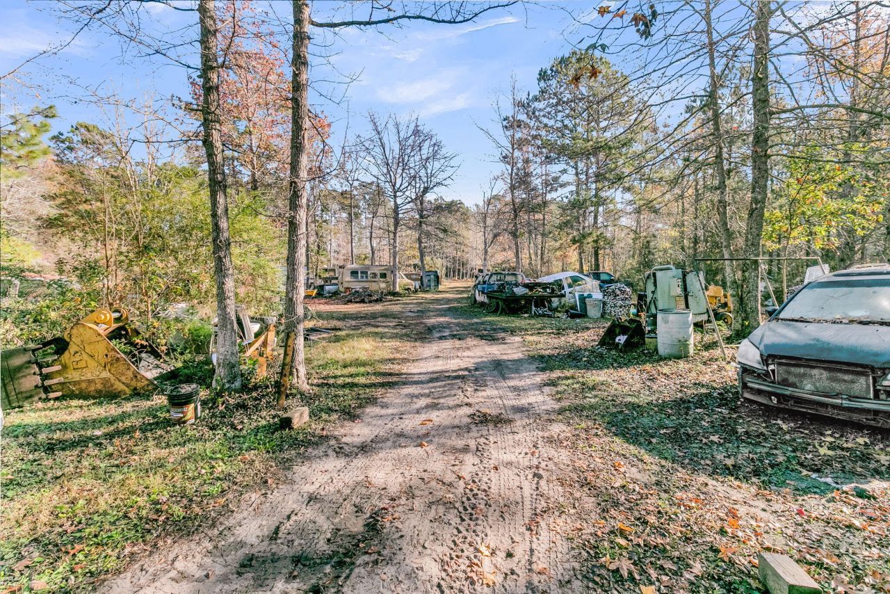 325 Winding Road Photo 14