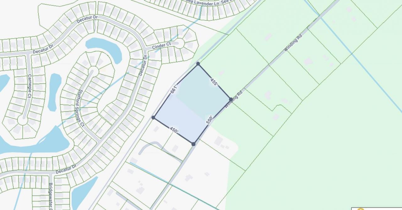 325 Winding Road Photo 32