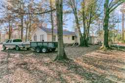 325 Winding Road photo 4