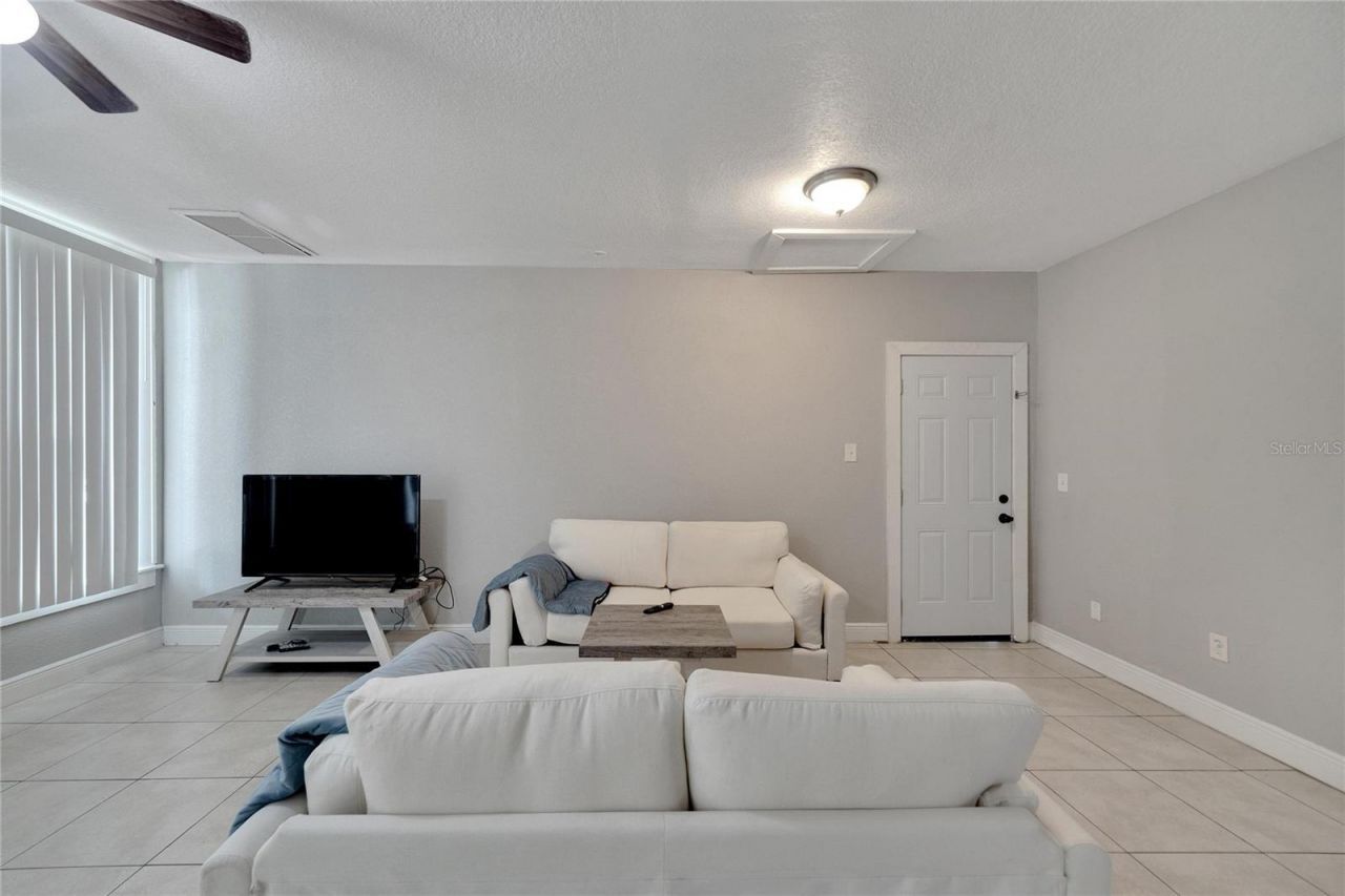 3651 Haines Road N, Saint Petersburg, FL 33704 Photo