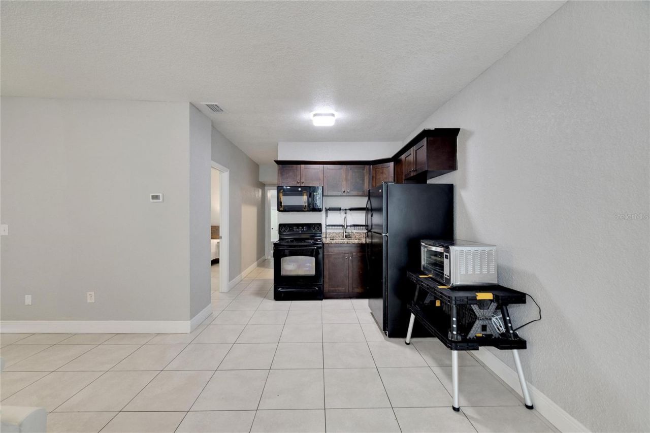 3651 Haines Road N, Saint Petersburg, FL 33704 Photo