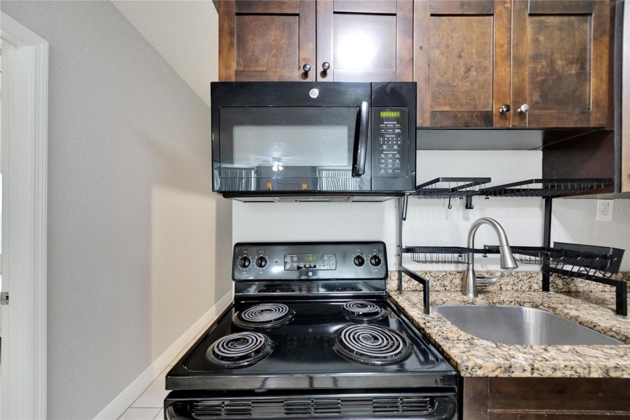 3651 Haines Road N, Saint Petersburg, FL 33704 Photo