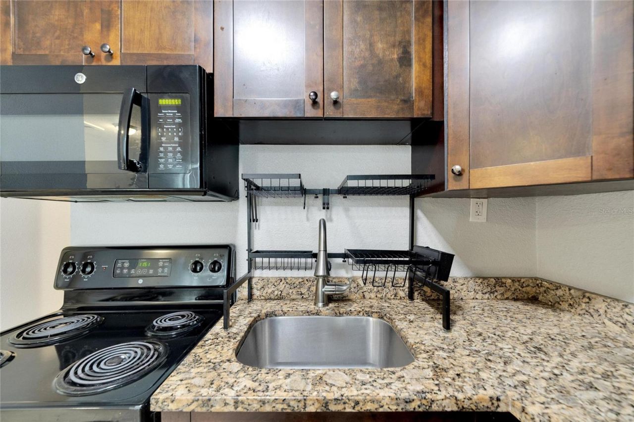 3651 Haines Road N, Saint Petersburg, FL 33704 Photo