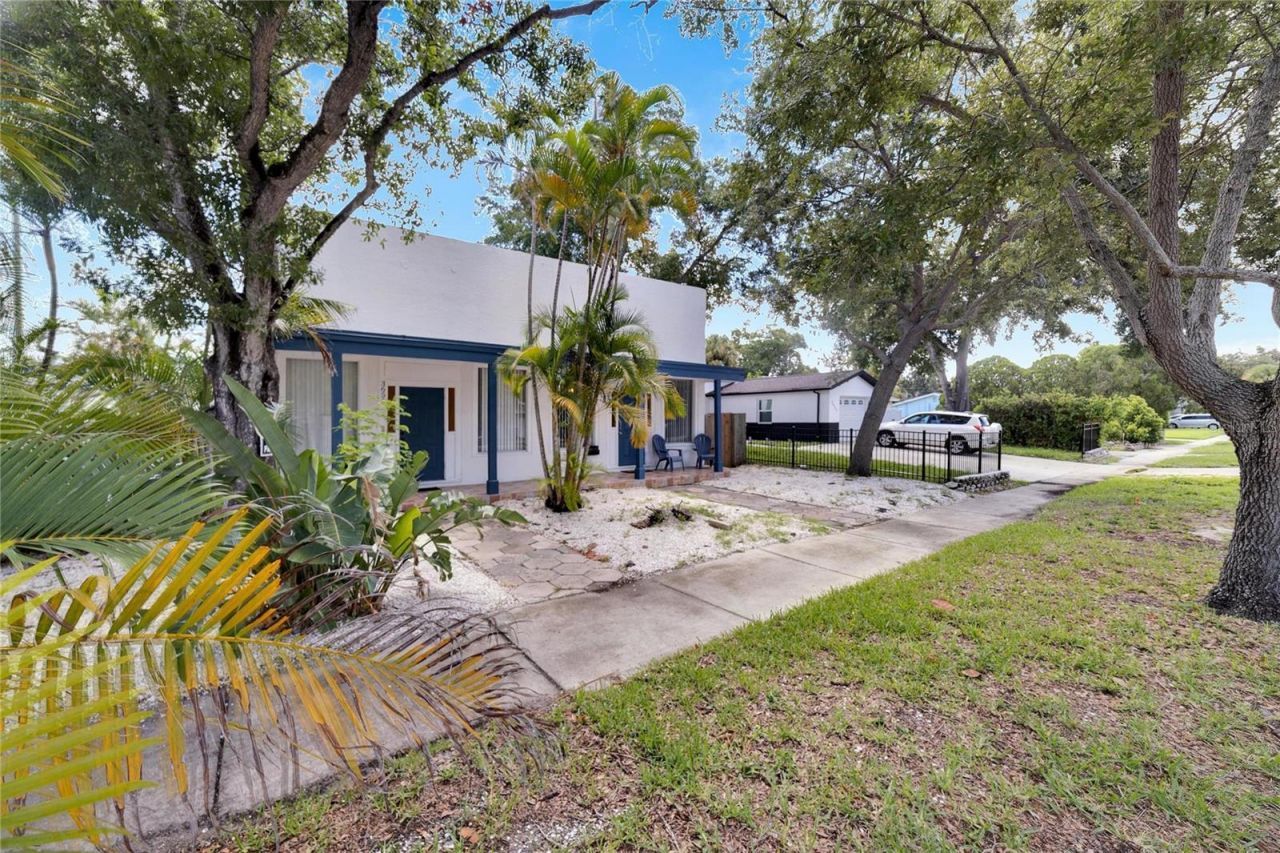 3651 Haines Road N, Saint Petersburg, FL 33704 Photo