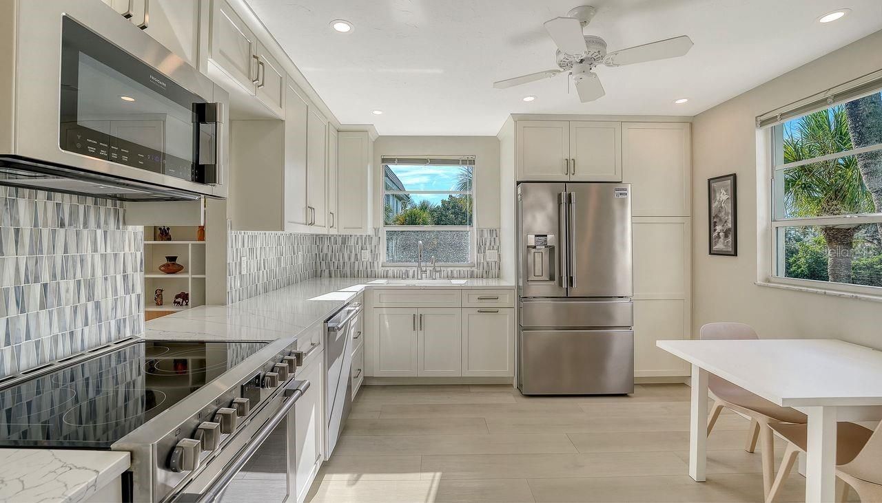 4350 Chatham Drive, Unit E-208, Longboat Key, FL 34228 Photo