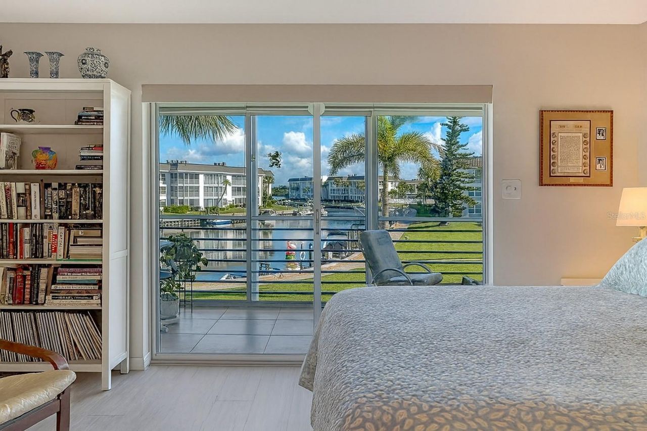 4350 Chatham Drive, Unit E-208, Longboat Key, FL 34228 Photo