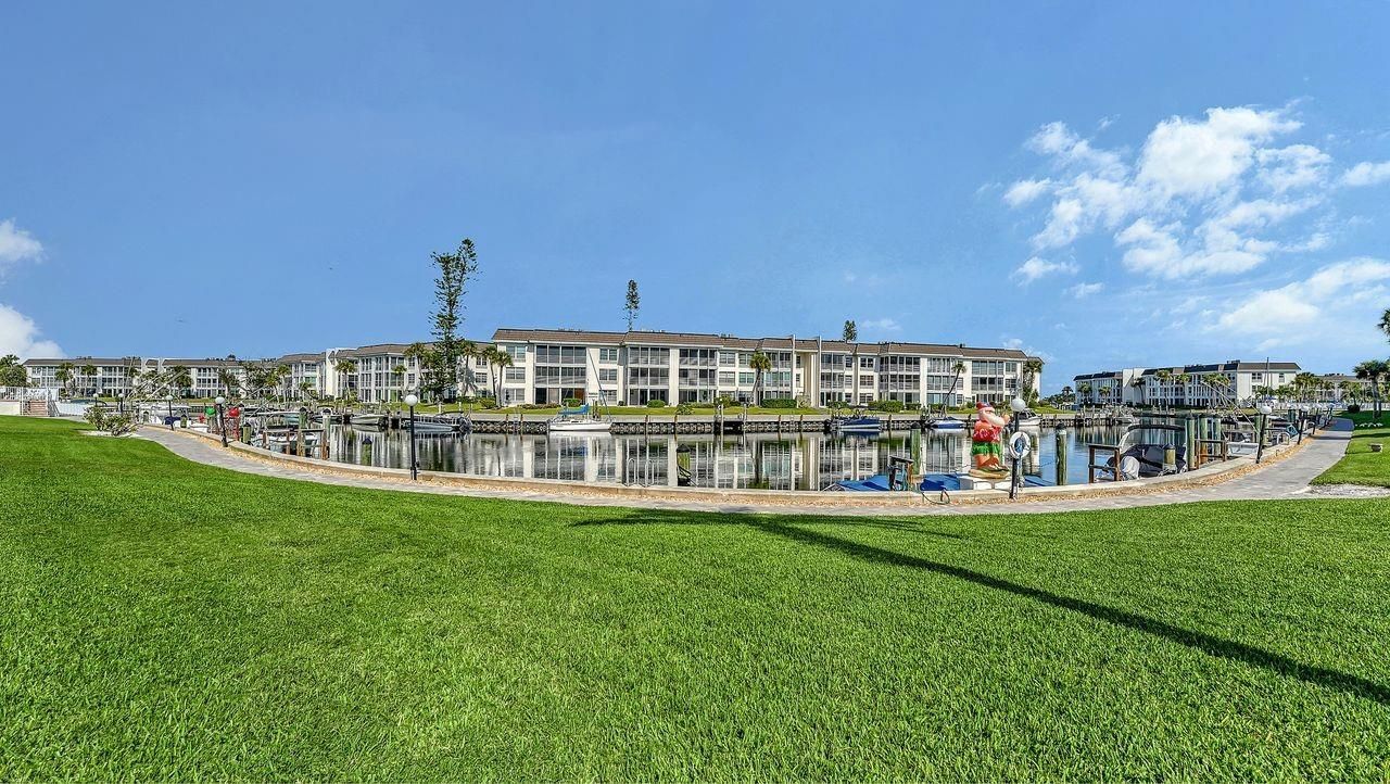 4350 Chatham Drive, Unit E-208, Longboat Key, FL 34228 Photo