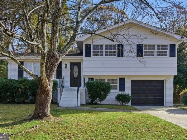 5674 Sandhurst Drive, Forest Park, GA 30297