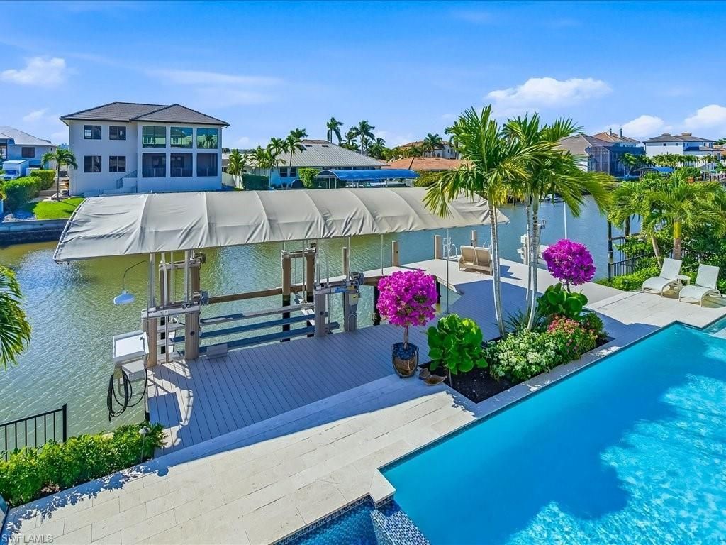 360 Heron Ave, Naples, FL 34108 Photo
