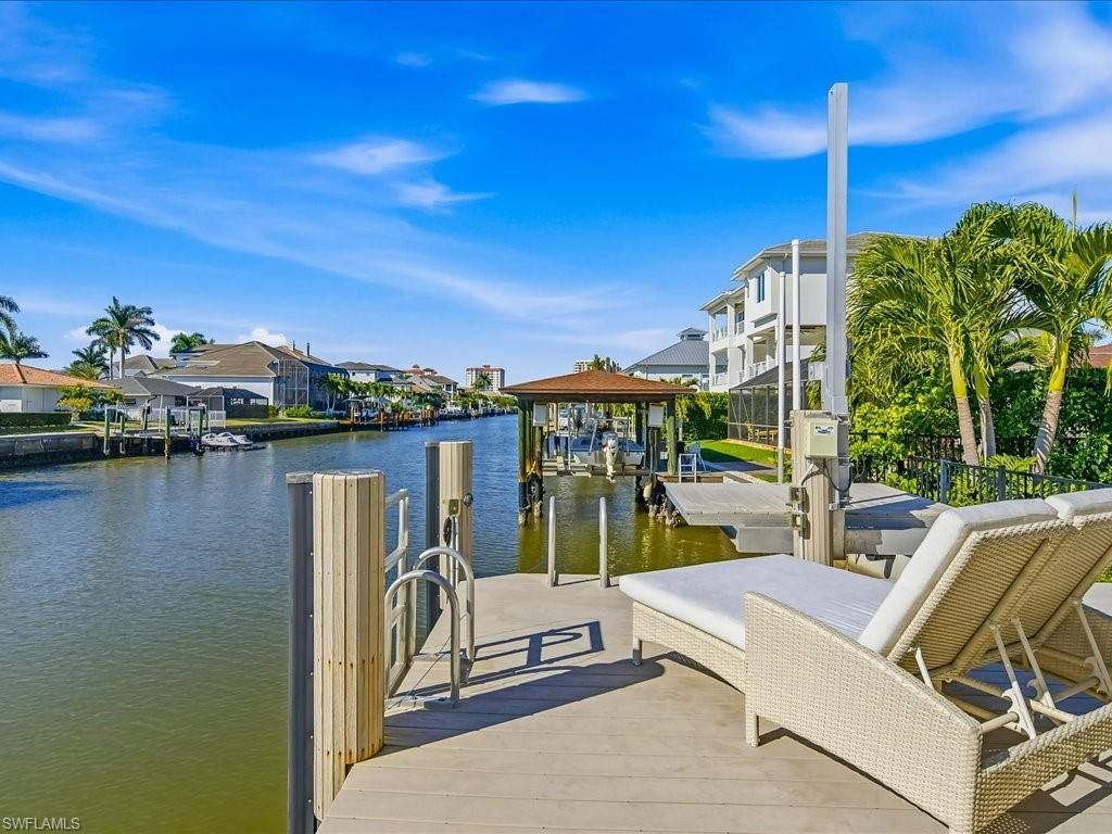 360 Heron Ave, Naples, FL 34108 Photo