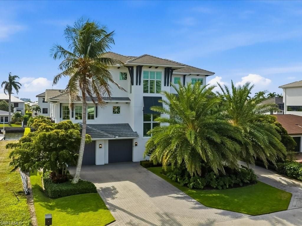 360 Heron Ave, Naples, FL 34108 Photo