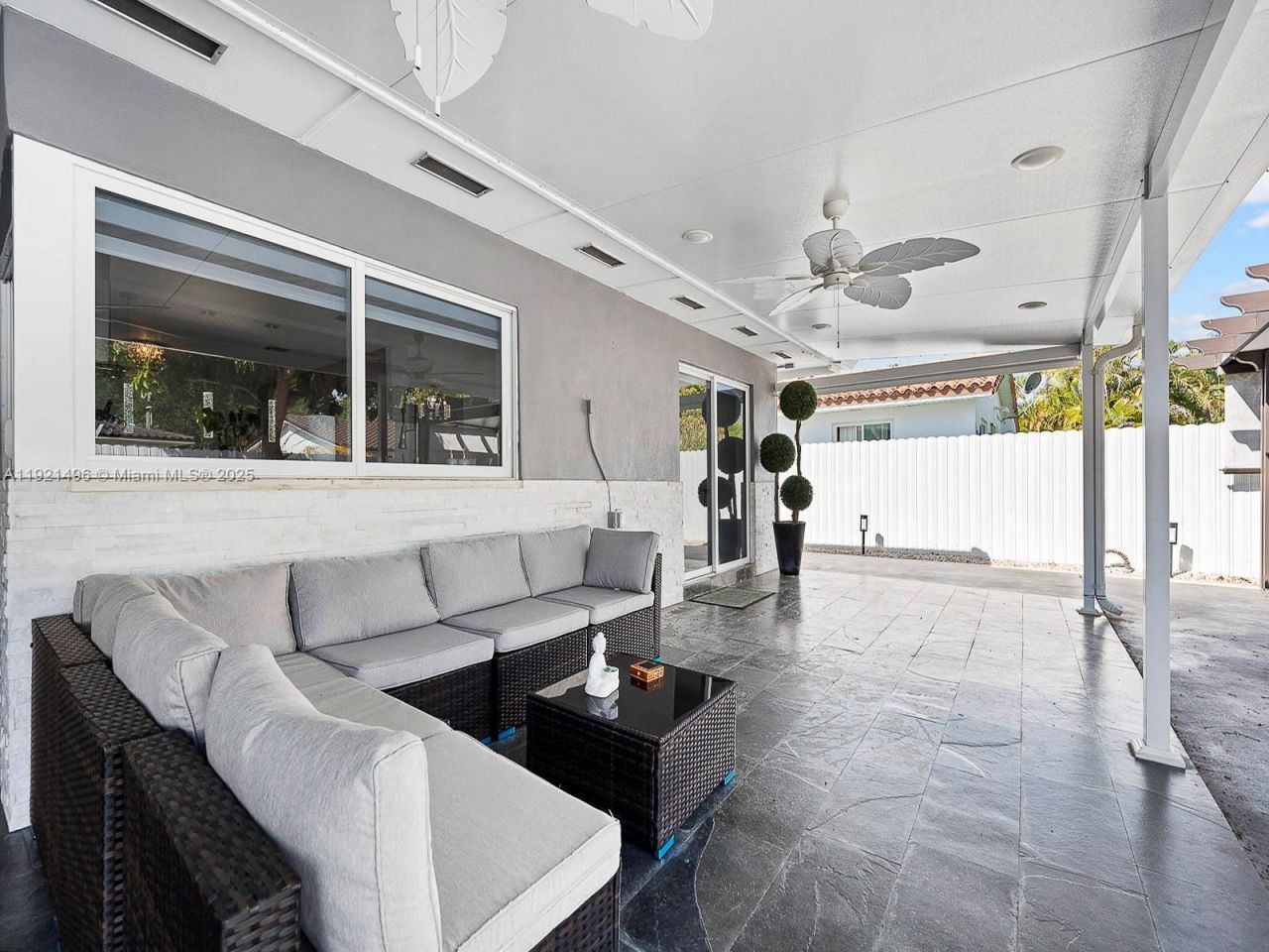 6951 S Miami Lakeway S, Miami Lakes, FL 33014 Photo