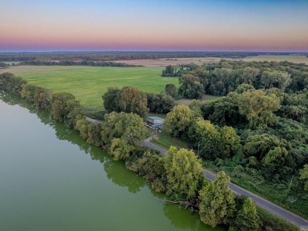 686 MC 379, Texarkana, AR 71854