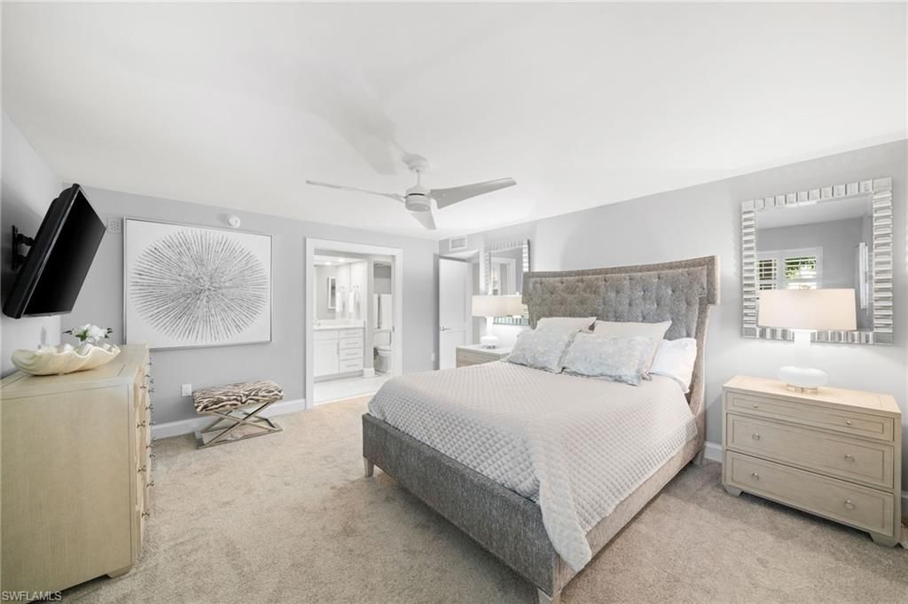 222 Harbour Dr, Unit 207, Naples, FL 34103 Photo