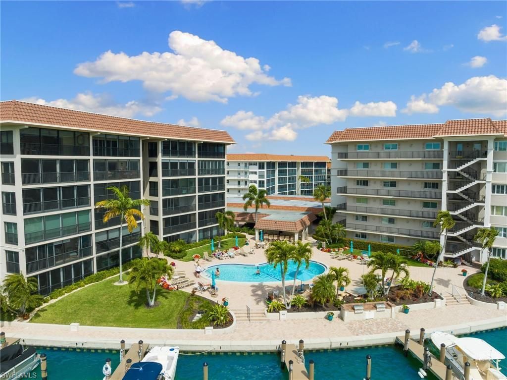 222 Harbour Dr, Unit 207, Naples, FL 34103 Photo