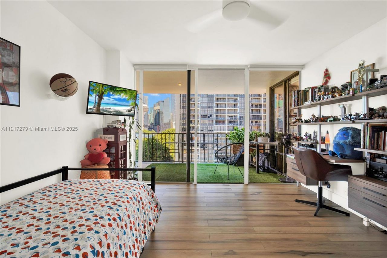 1915 Brickell Ave, Unit C1101, Miami, FL 33129 Photo