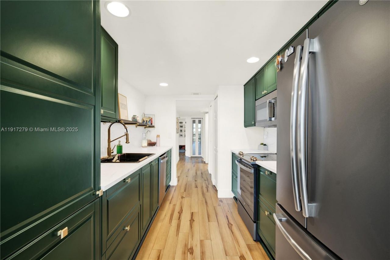 1915 Brickell Ave, Unit C1101, Miami, FL 33129 Photo