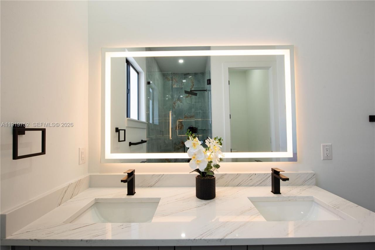 3115 2nd St Sw, Lehigh Acres, FL 33976 Photo