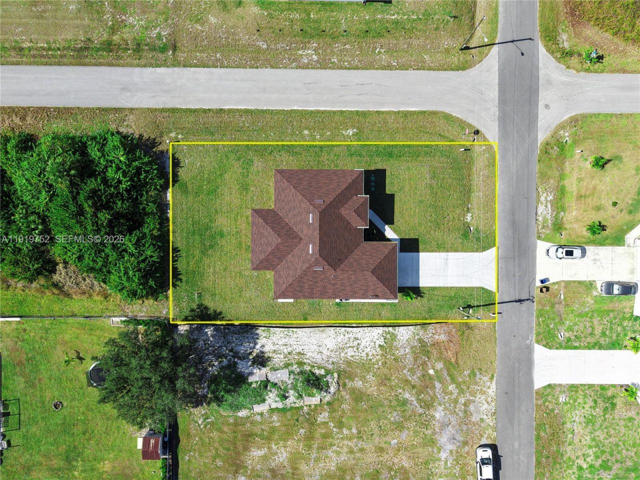 3115 2nd St Sw, Lehigh Acres, FL 33976 Photo