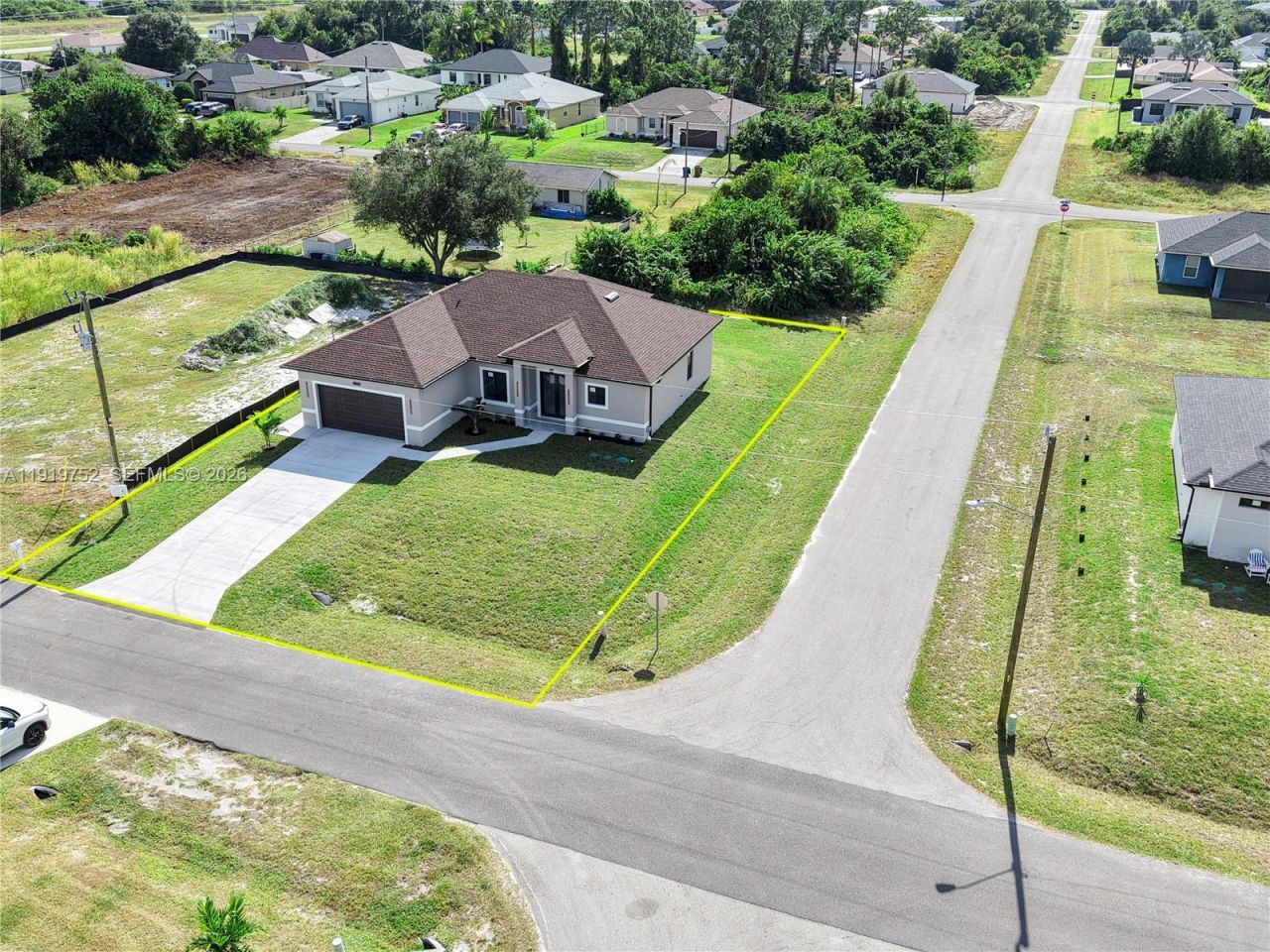3115 2nd St Sw, Lehigh Acres, FL 33976 Photo
