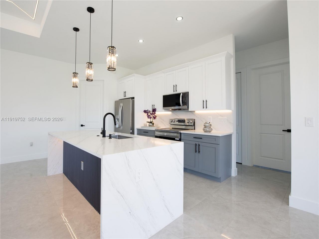 3115 2nd St Sw, Lehigh Acres, FL 33976 Photo