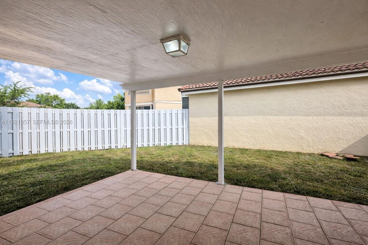 17253 NW 6th Ct, Pembroke Pines, FL 33029 Photo