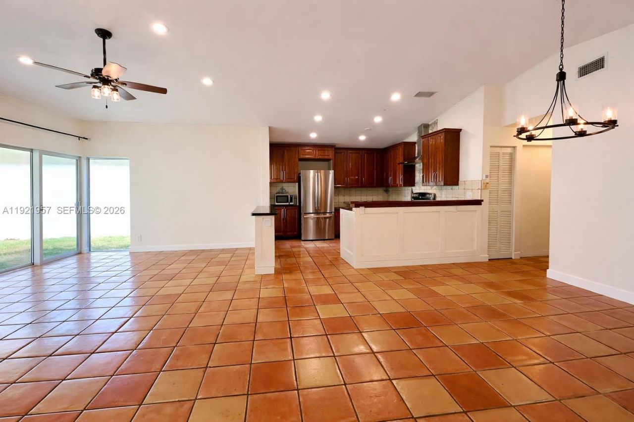 17253 NW 6th Ct, Pembroke Pines, FL 33029 Photo