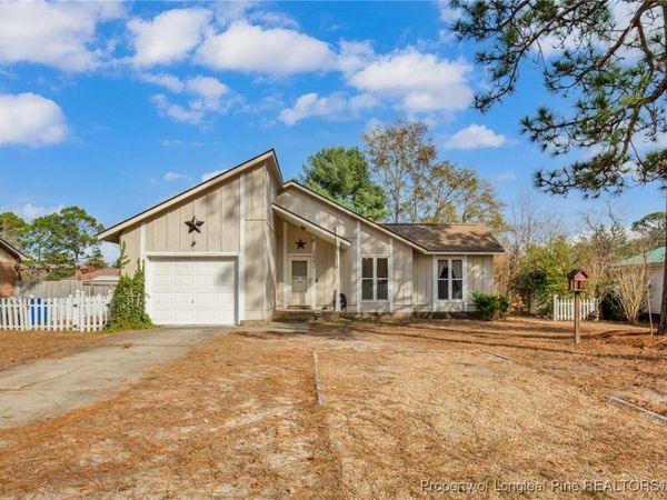 2092 Lakeridge Drive, Fayetteville, NC 28304