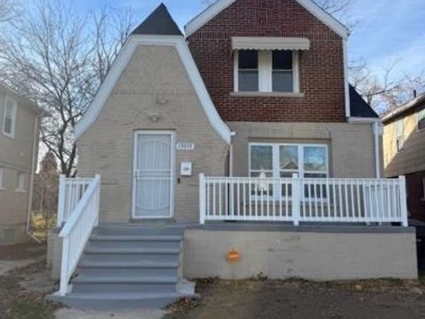 15095 Strathmoor Street, Detroit, MI 48227