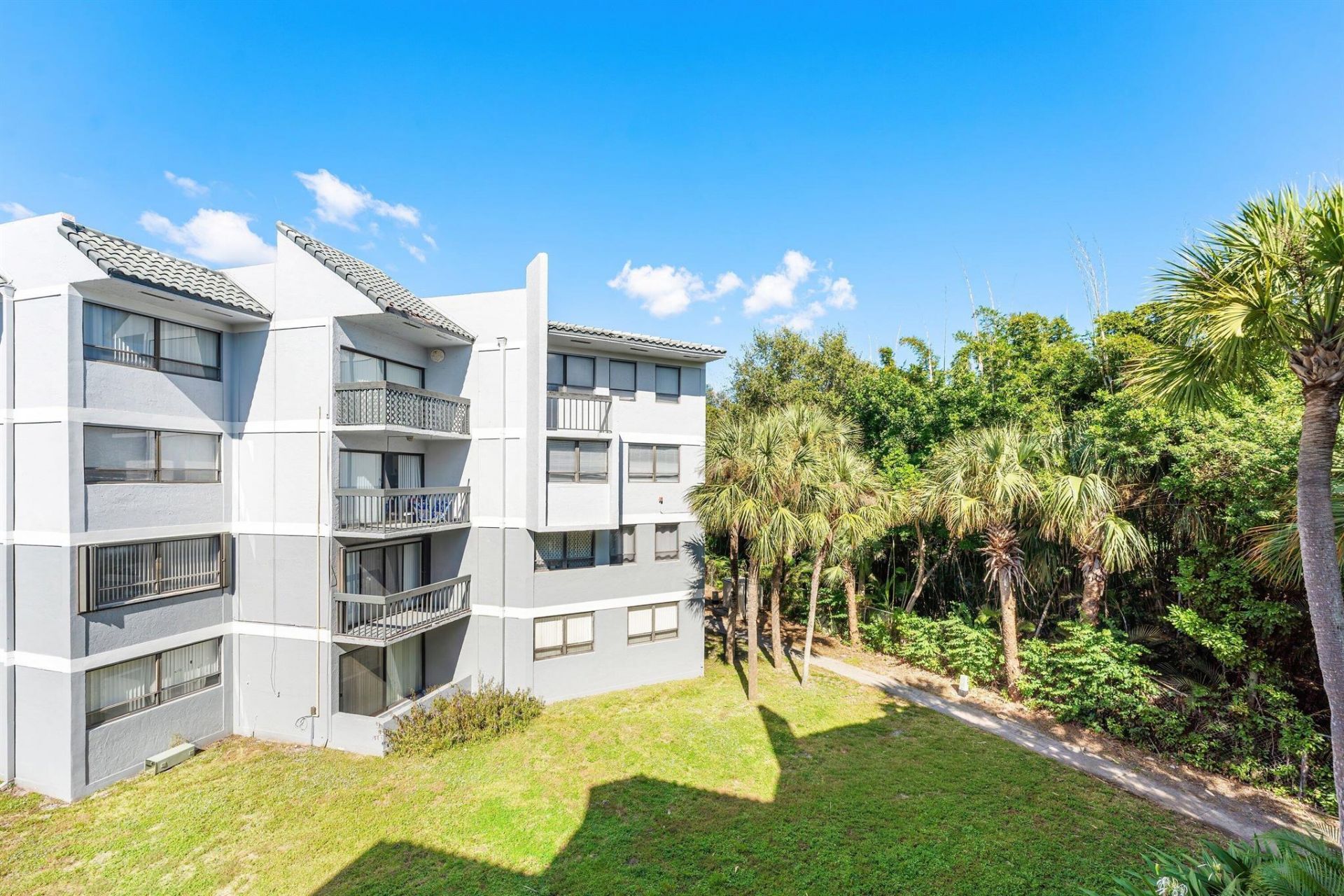 1820 N Congress Avenue, Unit 304, West Palm Beach, FL 33401 Photo