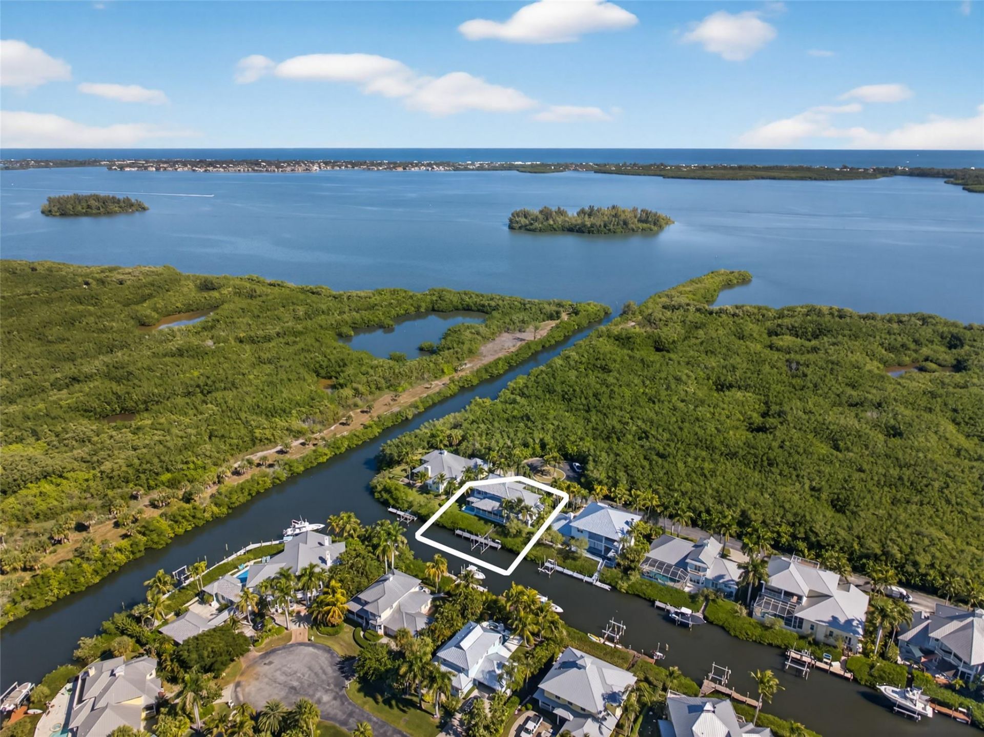 2175 SE 7th Ave, Vero Beach, FL 32962 Photo