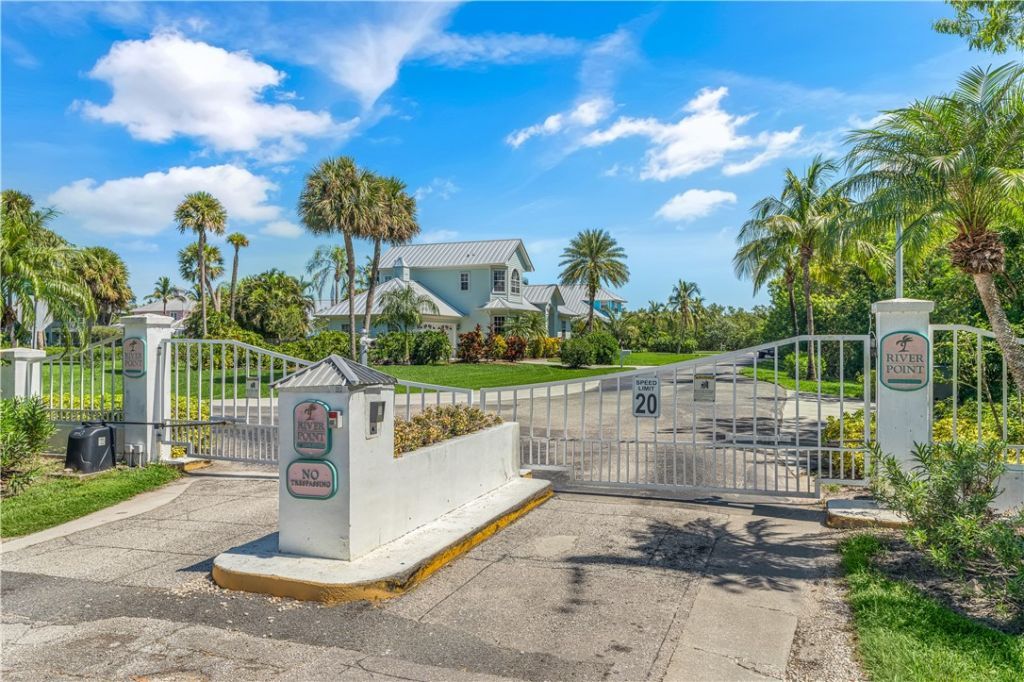 2175 7th Avenue Se, Vero Beach, FL 32962 Photo