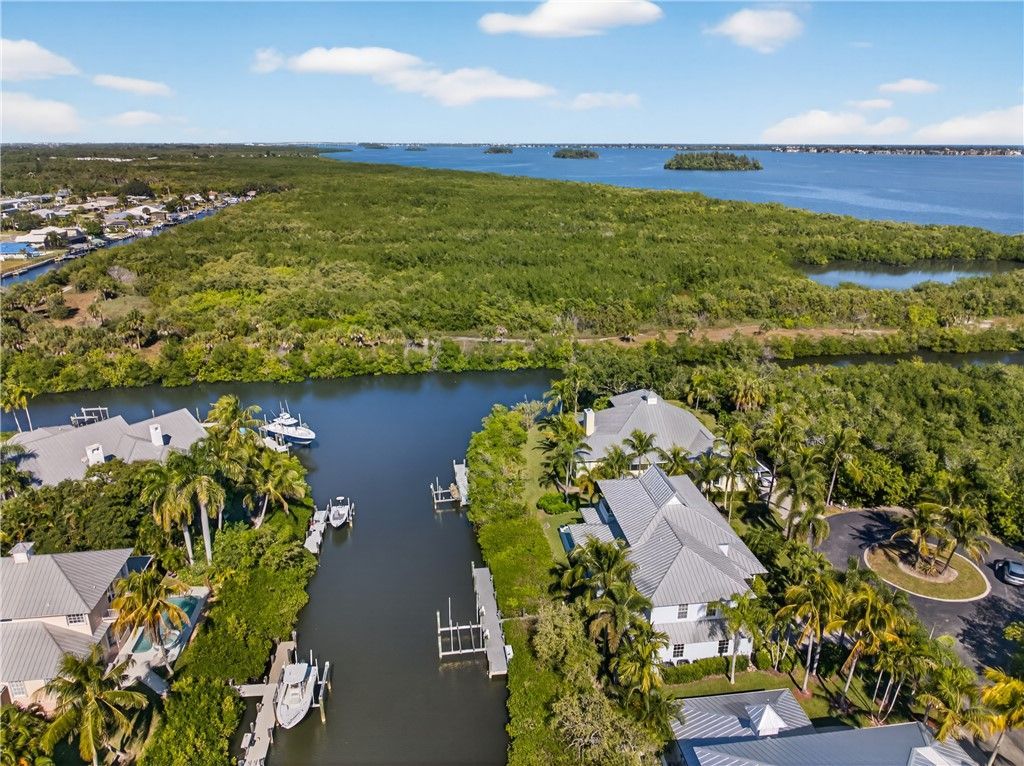 2175 7th Avenue Se, Vero Beach, FL 32962 Photo