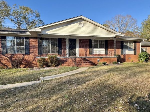 101 Sherard Circle, Columbus, MS 39705