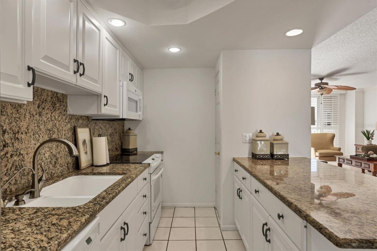 1212 Benjamin Franklin Drive, Unit 1003, Sarasota, FL 34236 Photo