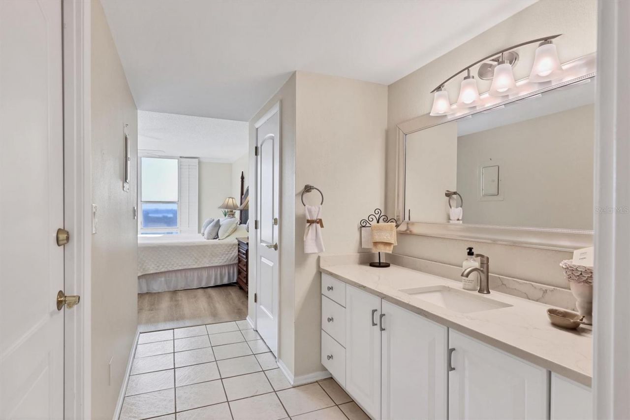 1212 Benjamin Franklin Drive, Unit 1003, Sarasota, FL 34236 Photo