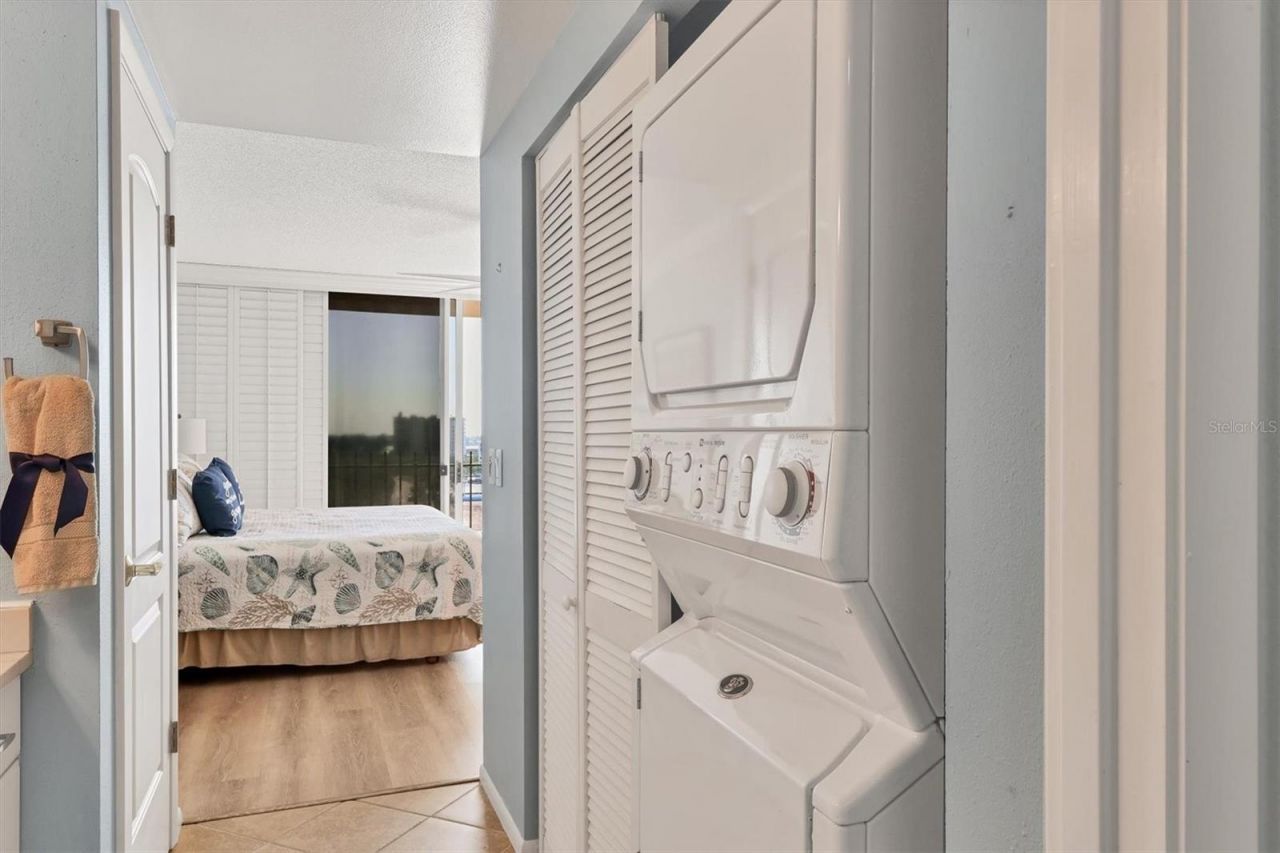 1212 Benjamin Franklin Drive, Unit 1003, Sarasota, FL 34236 Photo